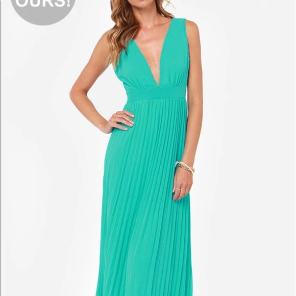 Lulus Dresses & Skirts - Beautiful lulu’s large maxi dress first pic stock photo